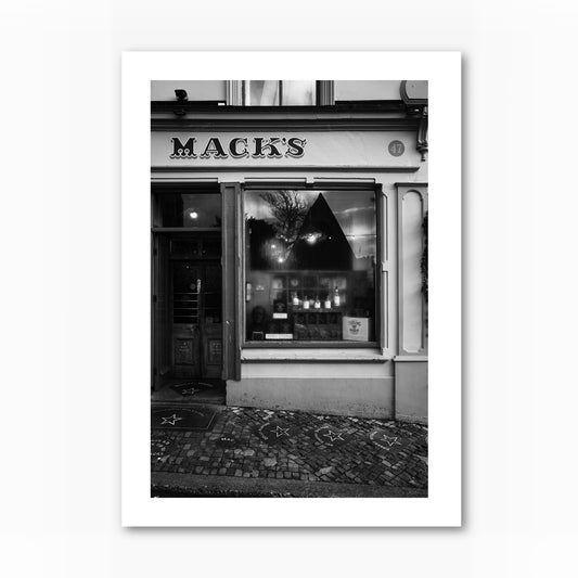 Dick Macks