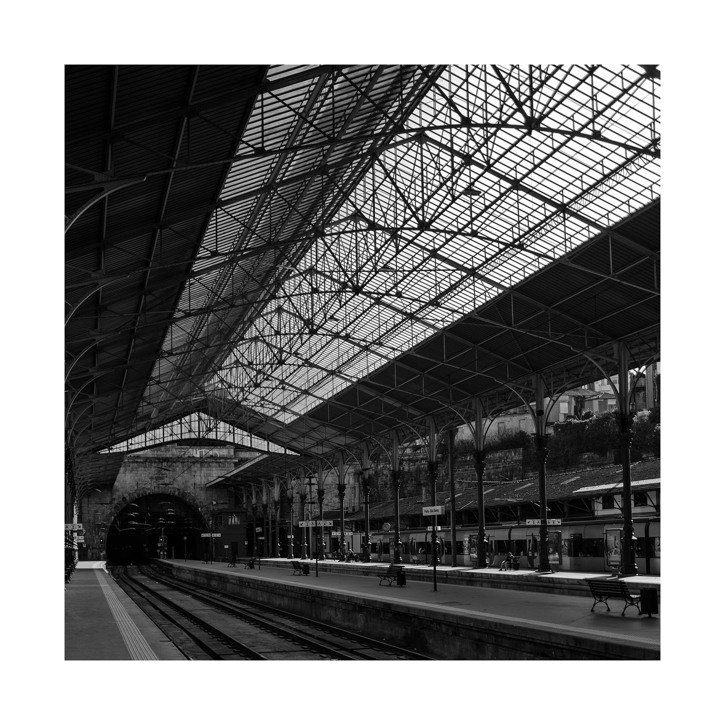 Sao Bento Train station